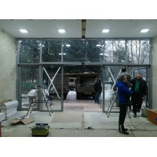 ВИДЕО с обьекта Продажа и Монтаж автоматической двери DORMAKABA Обьект Больница при управлении делами призидента РФ. Мичуринский пр-т. Д. 6а.